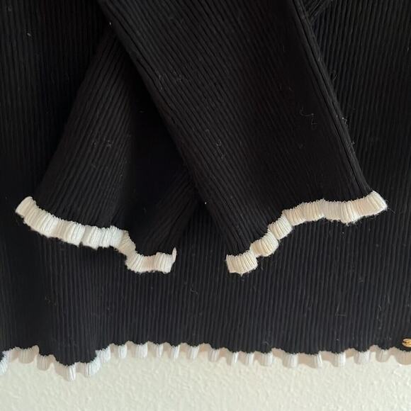 Calvin Klein Black Long Sleeve Sweater with White Ruffle Trim On Hem and Cuff M - Picture 3 of 4
